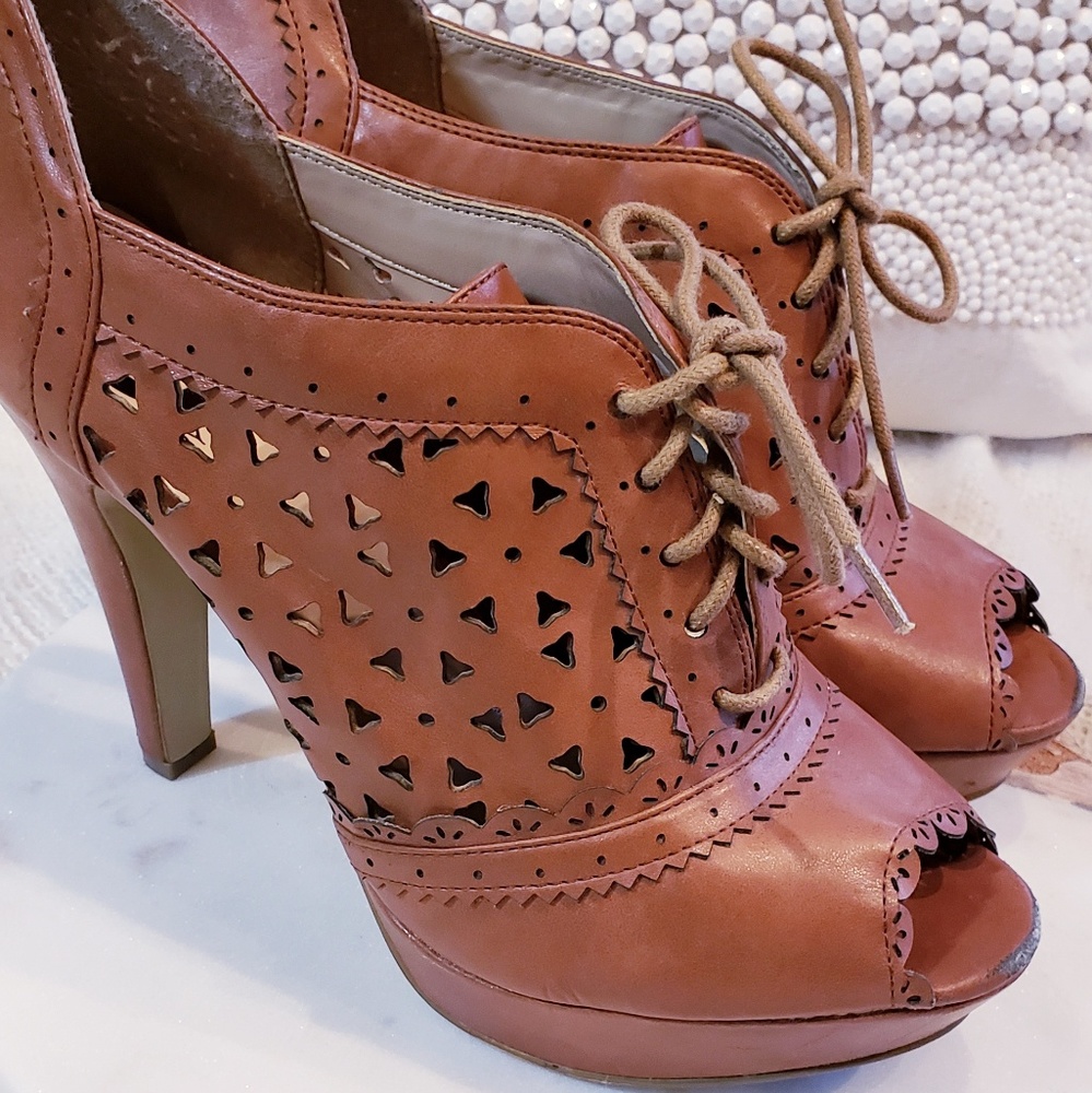 GUESS Leather 3" Heels